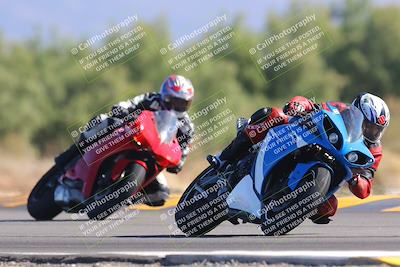 media/Nov-06-2022-SoCal Trackdays (Sun) [[208d2ccc26]]/Turn 7 Set 1 (1050am)/